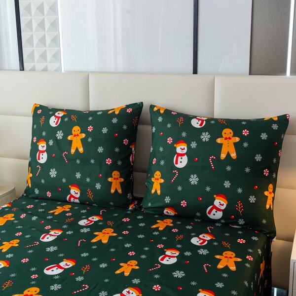 SNOWMAN AND GINGERBREAD mikroszálas ágyneműhuzat zöld Ágyneműhuzat mérete: 70 x 90 cm | 140 x 200 cm