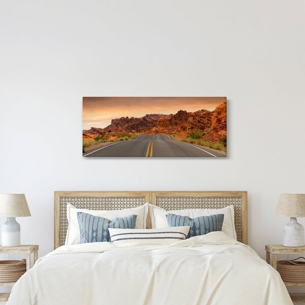 Az út és a sziklák képe (120x50 cm)