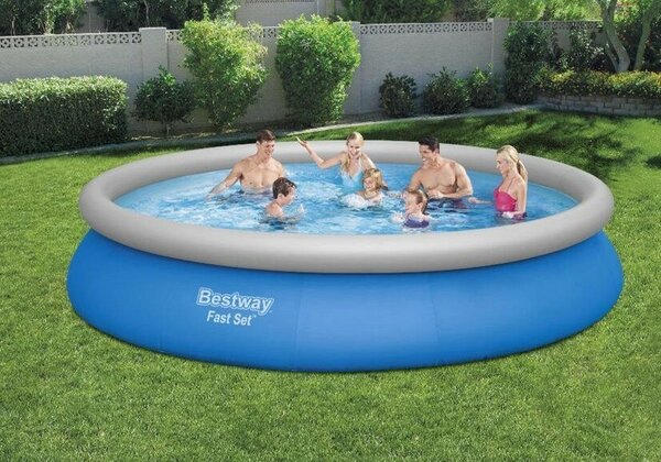 Bestway nagyméretű kerti felfújható medence 457 x 84 cm, szűrőpumpával