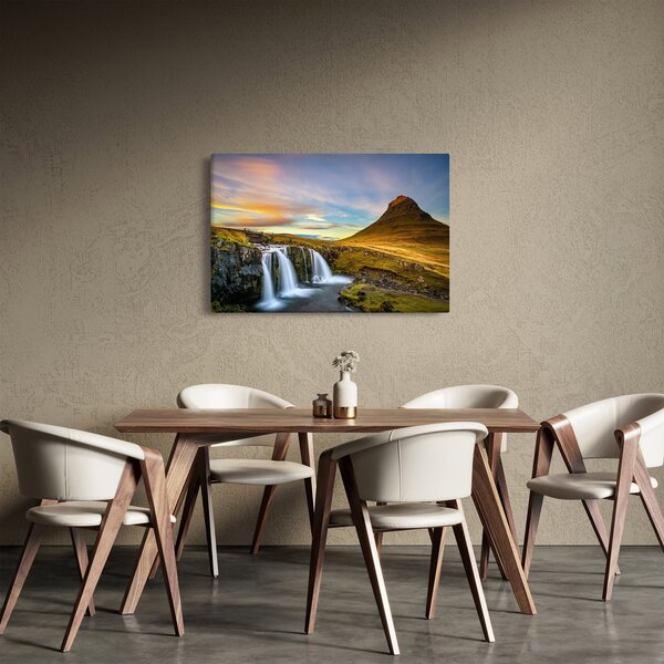 Kép a hegyekről és vízesésekről Izlandon (90x60 cm)