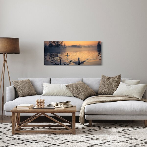 Hattyúk a vizen és a ködben képe (120x50 cm)