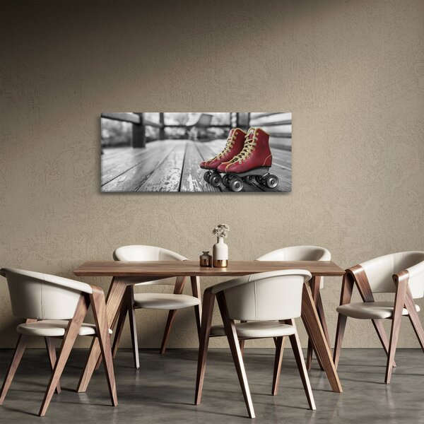 Egy piros régi görgős cipő képe (120x50 cm)