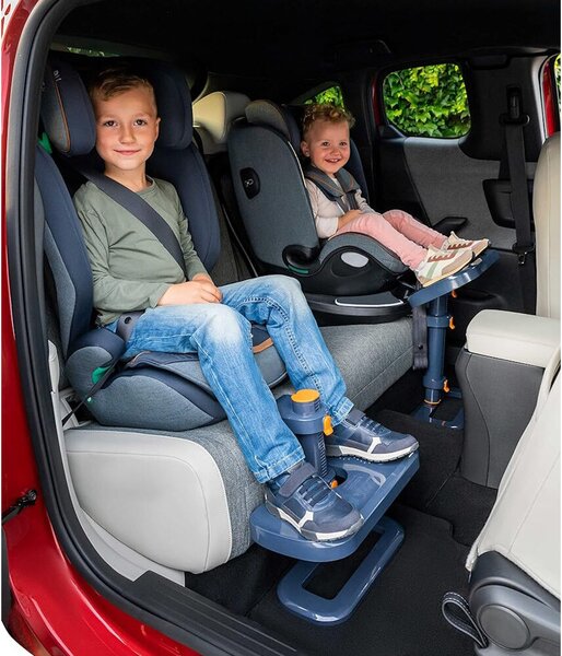 KneeGuardKids4 lábtartó autósüléshez