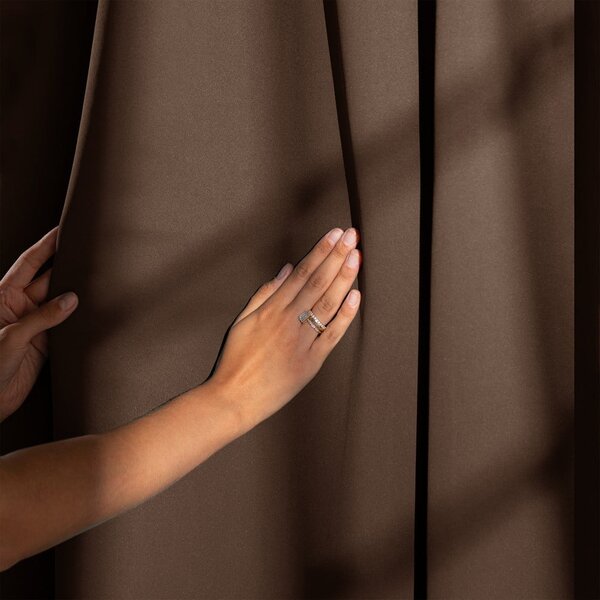Barna dimout (részleges sötétítő) függöny 140x175 cm Kierra – Restilo