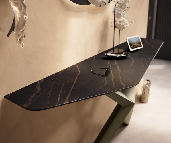 DELIFE Konzolasztal Edge poligonális 180x50 cm Laminam® kerámia Noir Desir barna Zentharo fém titán effekt finish