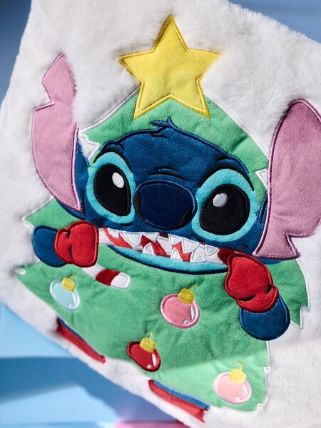 Sinsay - Gyermek dekoratív párna karácsonyi mintával Stitch - fehér