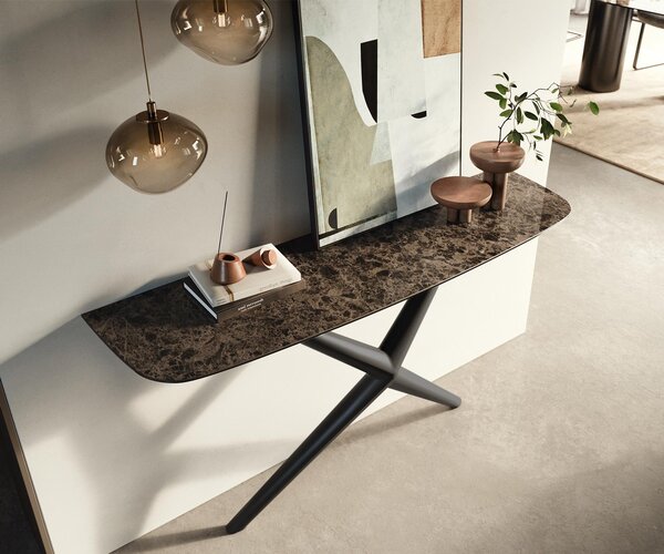 DELIFE Konzolasztal Edge hajóformájú 140x40 cm kerámia emperador extra lucidált sötétbarna Estelo fém fekete