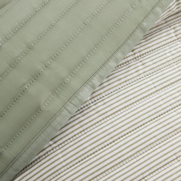 Zöld steppelt ágytakaró 220x230 cm Stripe – Catherine Lansfield