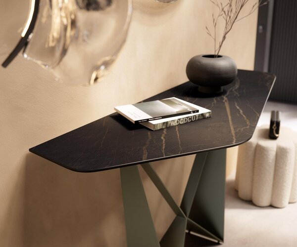 DELIFE Konzolasztal Edge poligonális 140x50 cm Laminam® kerámia Noir Desir barna Spios fém titán színű hatású