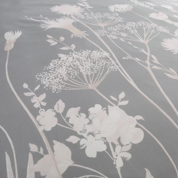 Szürke kétszemélyes ágyneműhuzat 200x200 cm Meadowsweet Floral – Catherine Lansfield