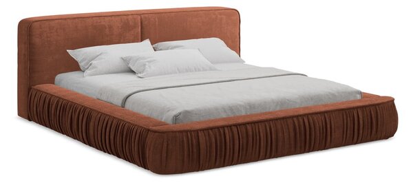 Terrakotta színű kárpitozott ágyneműtartós franciaágy ágyráccsal 180x200 cm Keoni – Makamii