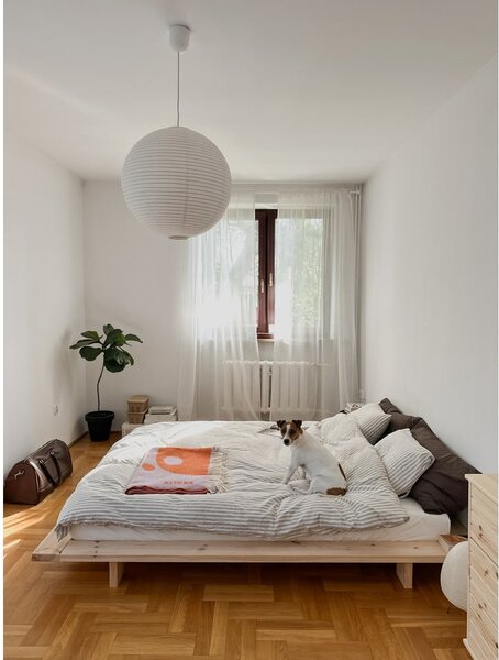 Borovi fenyő franciaágy ágyráccsal 180x200 cm Japan – Karup Design