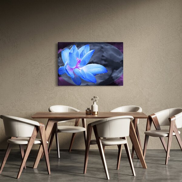 Egy virág képe részletesen (90x60 cm)