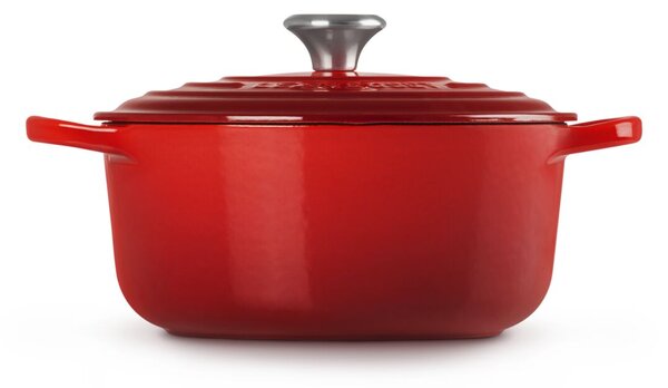Le Creuset Signature kerek öntöttvas sütő-főzőedény, 22cm, 3,3 l, cseresznyepiros