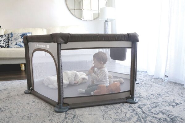 DREAMBABY Játszókerítés Explore hatszögletű átmérő (átlósan) 140cm x (oldal) 70cm Taupe