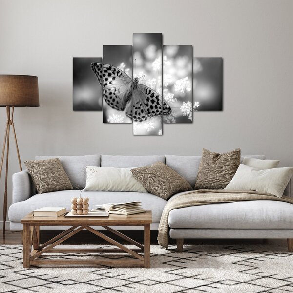 Kép - Részlet egy virágot beporzó pillangóról (150x105 cm)
