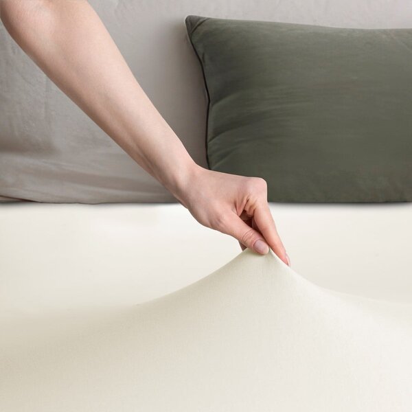 Fehér-krémszínű gumis jersey lepedő 180x200 cm Amber – Restilo