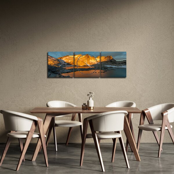 Egy hegyvidéki táj képe (órával) (90x30 cm)