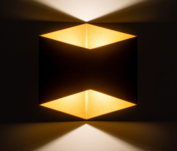 Triangles kültéri falra simuló lámpa