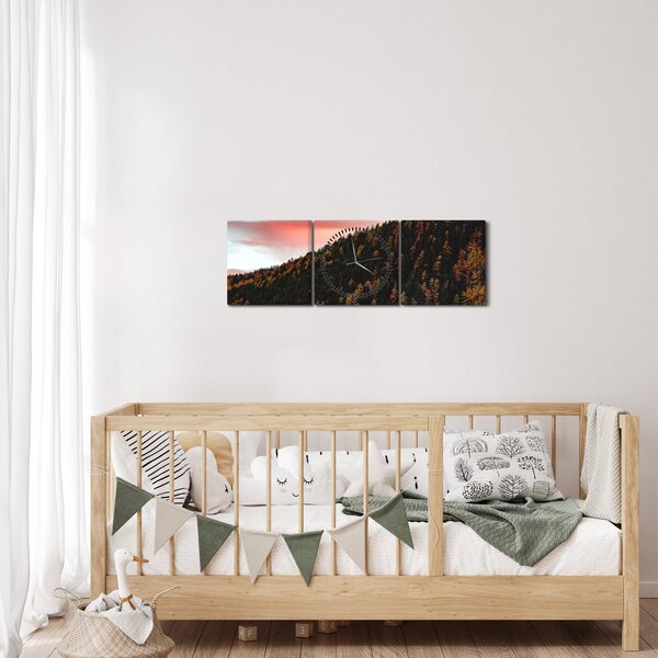 Kép a domb fölött (órával) (90x30 cm)