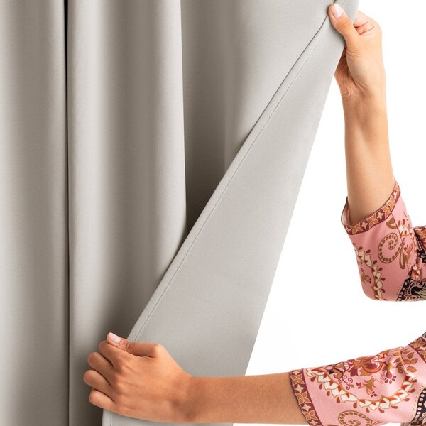 Bézs dimout (részleges sötétítő) függöny 140x245 cm Kierra – Restilo