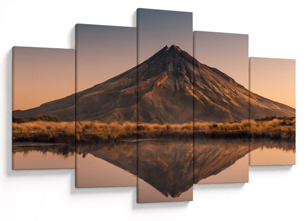 A Mount Taranaki visszaverődése, Új-Zéland (150x105 cm)