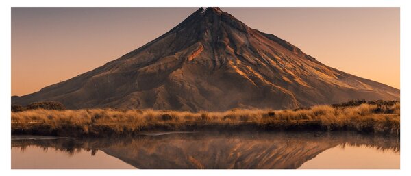 A Mount Taranaki visszaverődése, Új-Zéland (120x50 cm)