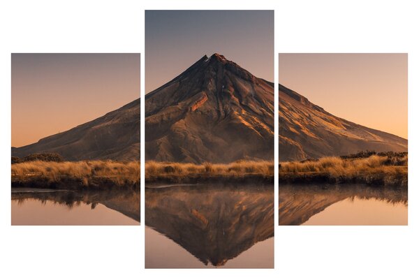 A Mount Taranaki visszaverődése, Új-Zéland (90x60 cm)