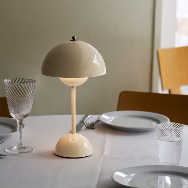 Asztali lámpa &Tradition, Flowerpot VP9, dimmable, Bézs, Nappali, Műanyag, Dizájn