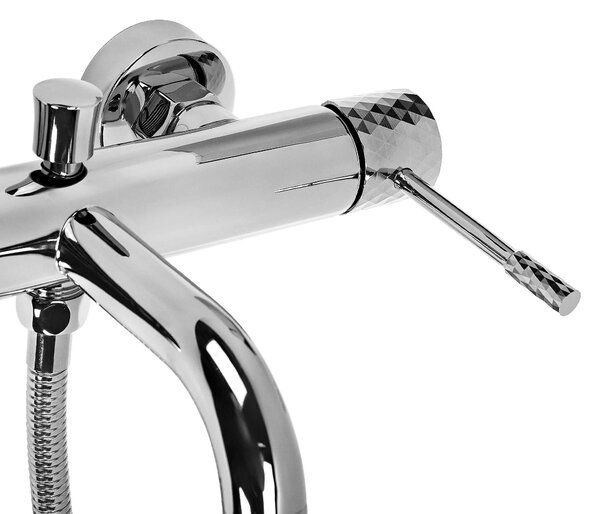 Fürdőkád csaptelep Rea Lungo Diamond Chrome