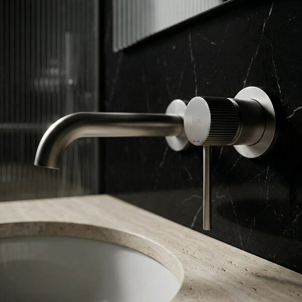 Falra szerelhető csaptelep Rea Lungo Stripe Brush Nickel