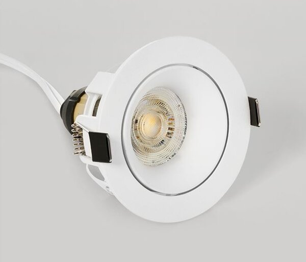 Spezia LED spot lámpatest