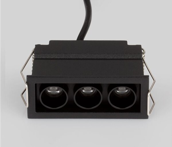 Stealth LED álmennyezetbe süllyeszthető spotlámpa
