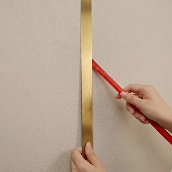 Öntapadós dekorációs szegélyléc Rea P14454CA 3,8cm Brush Gold