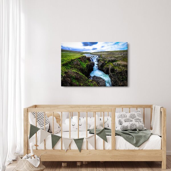Egy kép a vízesésről a sziklák között (90x60 cm)