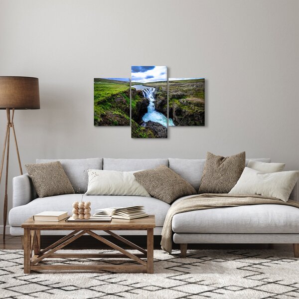 Egy kép a vízesésről a sziklák között (90x60 cm)