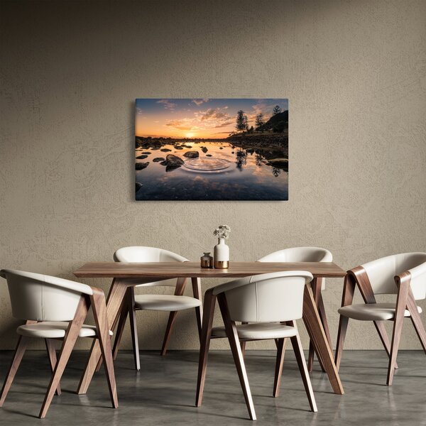 A vízfelület képe naplementekor (90x60 cm)