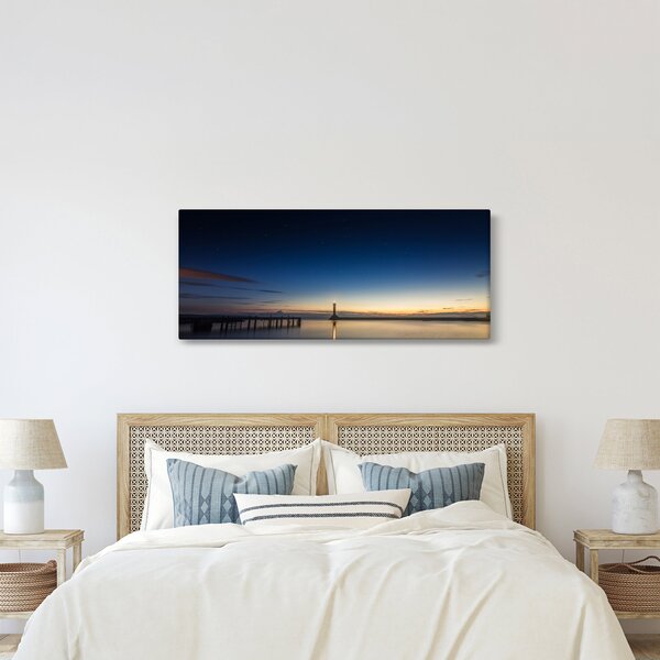 Egy világítótorony képe a távolban (120x50 cm)