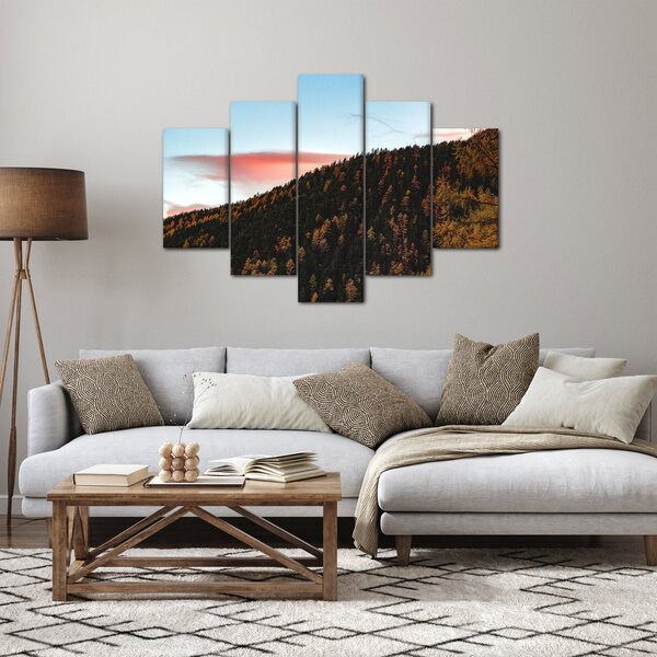 Kép a domb fölött (150x105 cm)