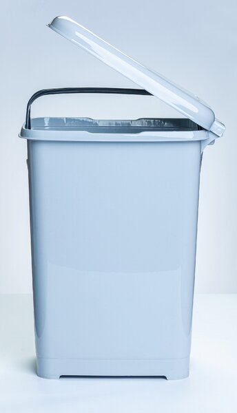 DÜNYA Pedálos slim szemetes világos szürke színben 25 L 46x27x37 cm
