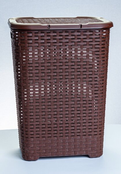 * Rattan hatású szennyestartó 60 l, barna