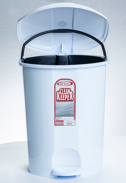 DÜNYA Pedálos szemetes fehér színben 50 L 54x41,5x42 cm
