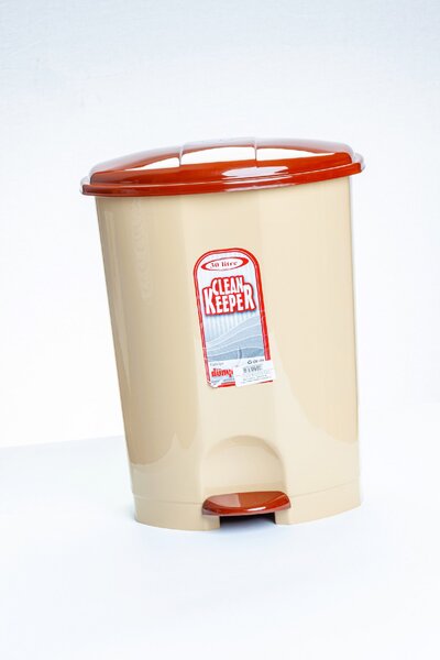 * Pedálos szemetes 30 L 35X35X47 Bézs