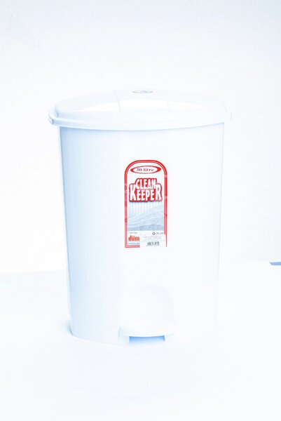 DÜNYA Pedálos szemetes fehér színben 30 L 47x35x35