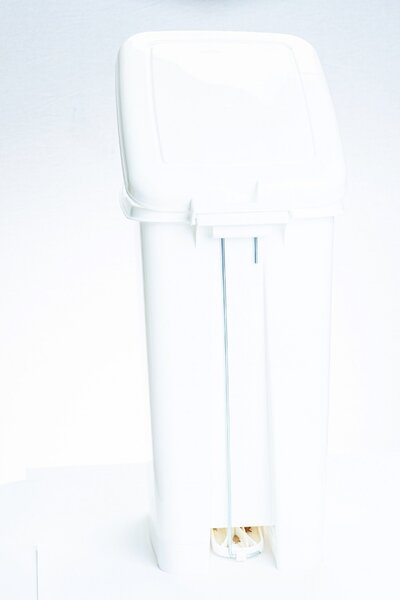 DÜNYA Pedálos szemetes 40 L SLIM fehér 28,5x39x48,5 cm