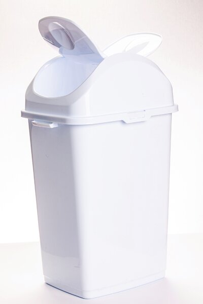 DÜNYA Billenős slim szemetes fehér színben 18 L 45,5x29x23,5 cm