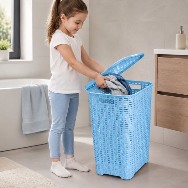 Rattan hatású fedeles szennyestartó kék színben 45 L 54,5x32x39 cm