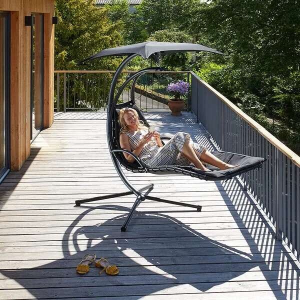 A ModernHome PH006 SÖTÉT SZÜRKE kerti fotel tökéletes otthoni kertbe és teraszra egyaránt
