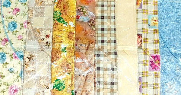 Asztalterítő viaszos vászon kerek Happy Home 138cm RS-1452