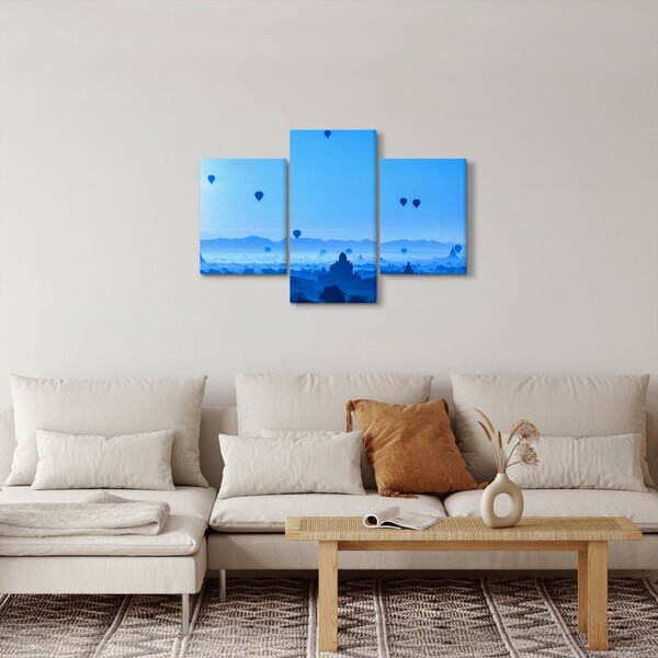 Kép - léggömbök a táj felett (90x60 cm)